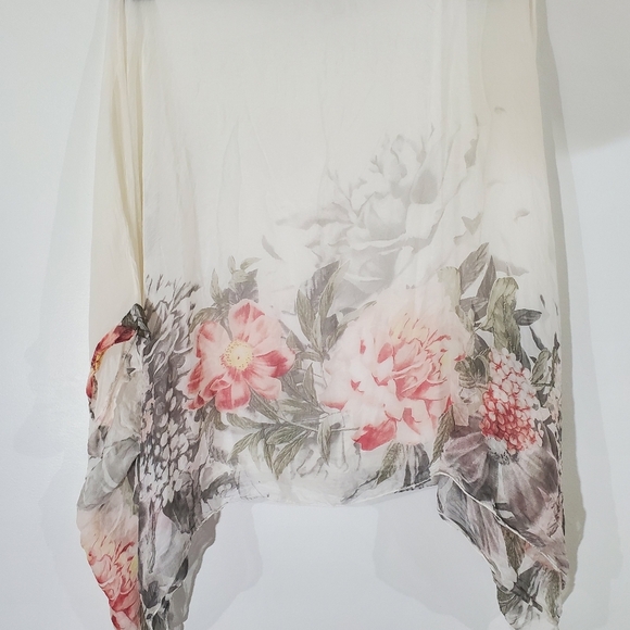 GUSY MADE IN ITALY Floral Silk Top Size Med - Picture 4 of 6